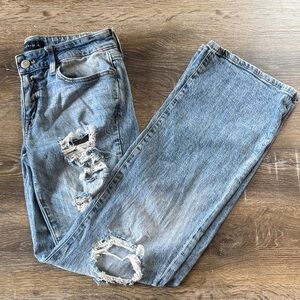 Aeropostale Classic Distressed Women’s Jeans in Light Blue Size 4R